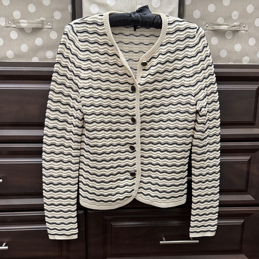 Wave Pattern Cardigan Sweater